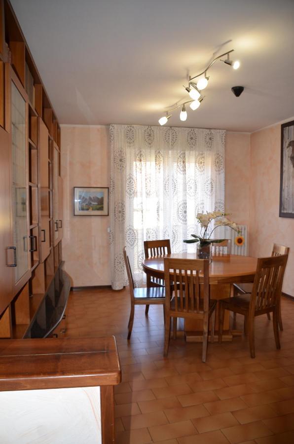 Appartamento Iris Bellano Bagian luar foto