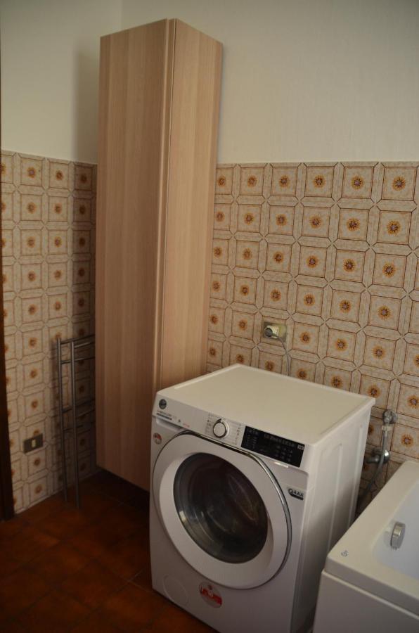 Appartamento Iris Bellano Bagian luar foto